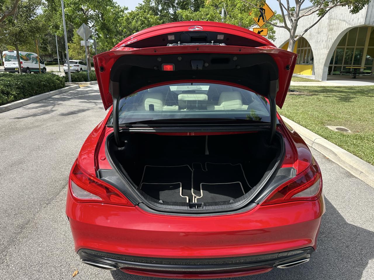 Mercedes-Benz CLA 4dr Sdn CLA 250 FWD 2017