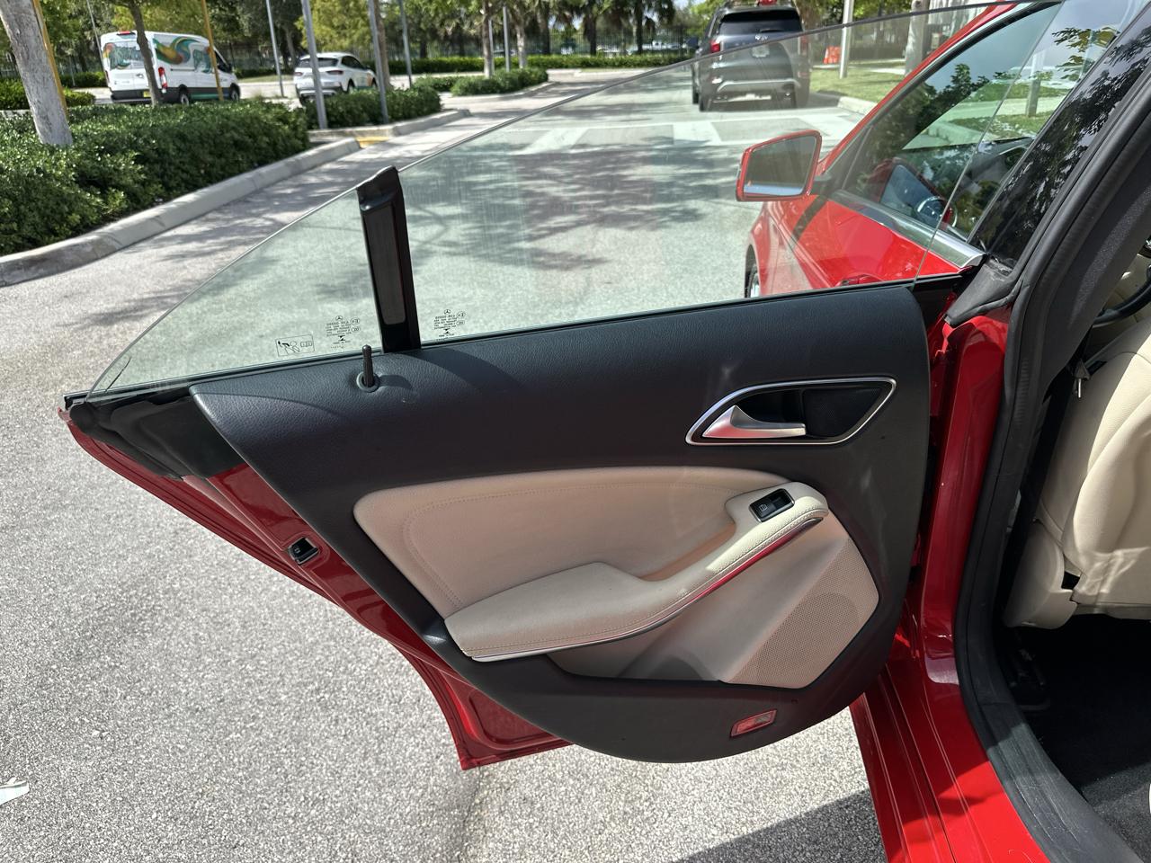 Mercedes-Benz CLA 4dr Sdn CLA 250 FWD 2017