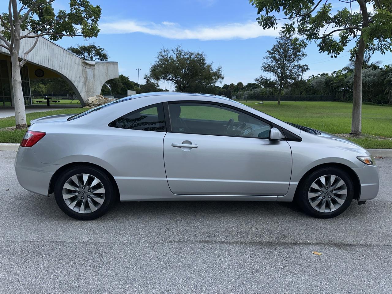 Honda Civic Cpe 2dr Auto EX 2010