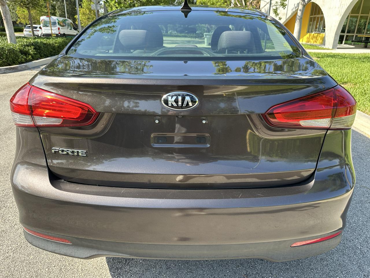 Kia Forte LX Auto 2017