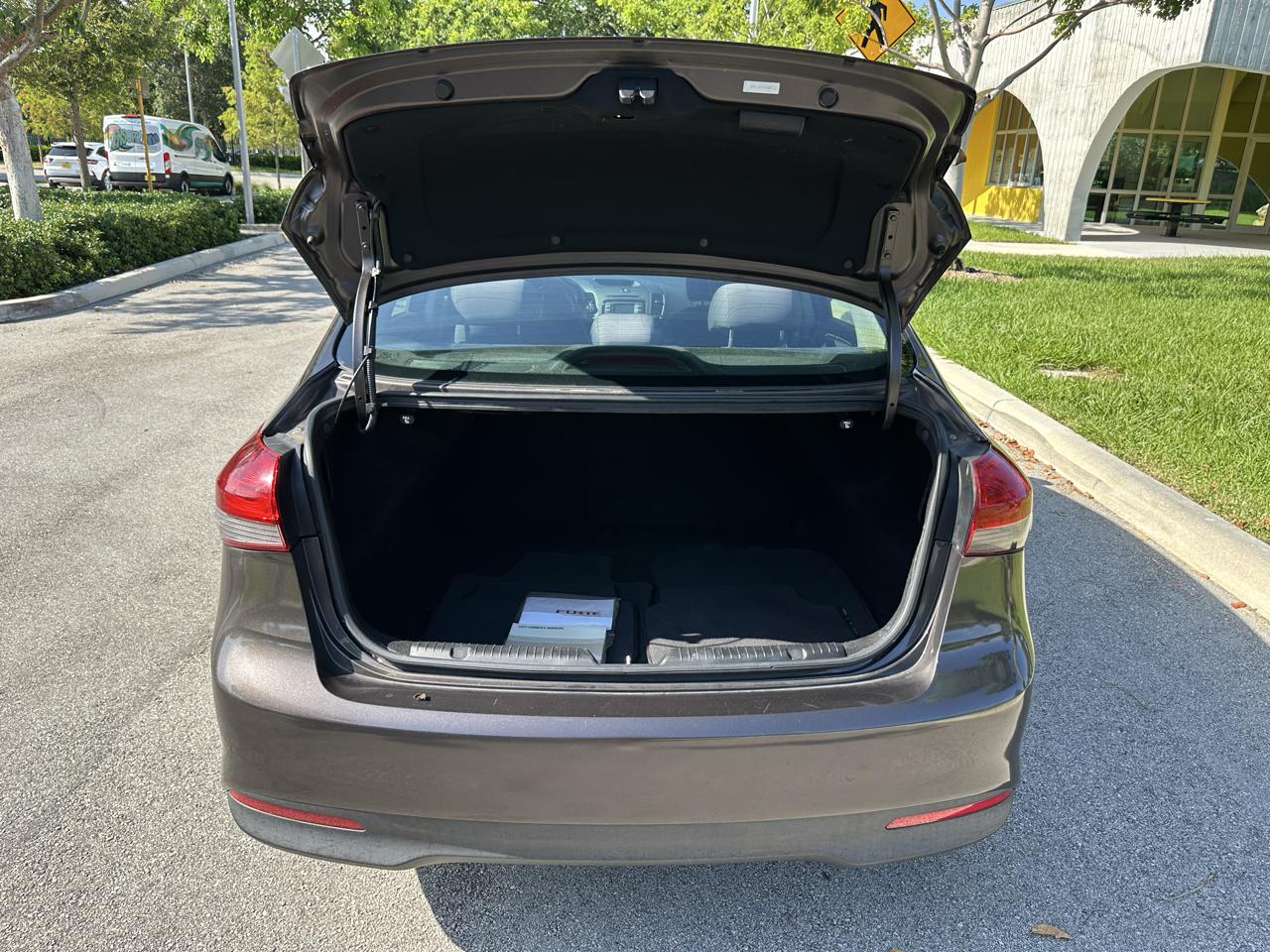 Kia Forte LX Auto 2017