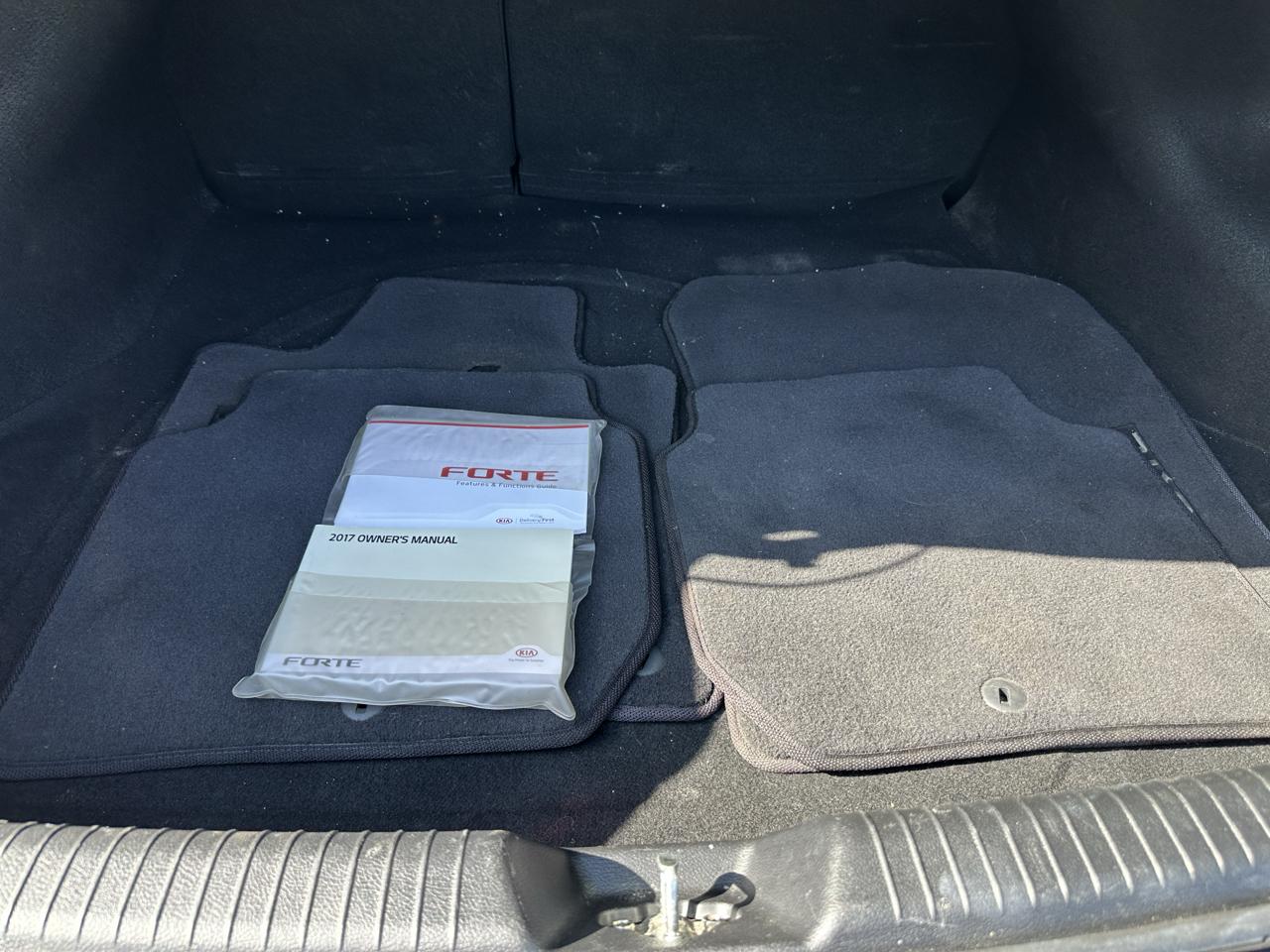 Kia Forte LX Auto 2017