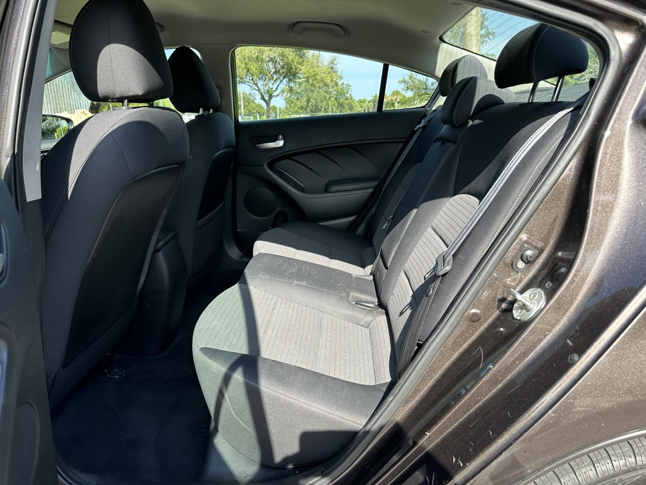 Kia Forte LX Auto 2017