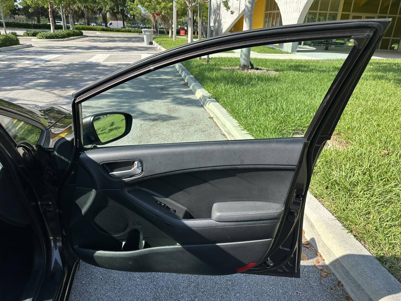 Kia Forte LX Auto 2017