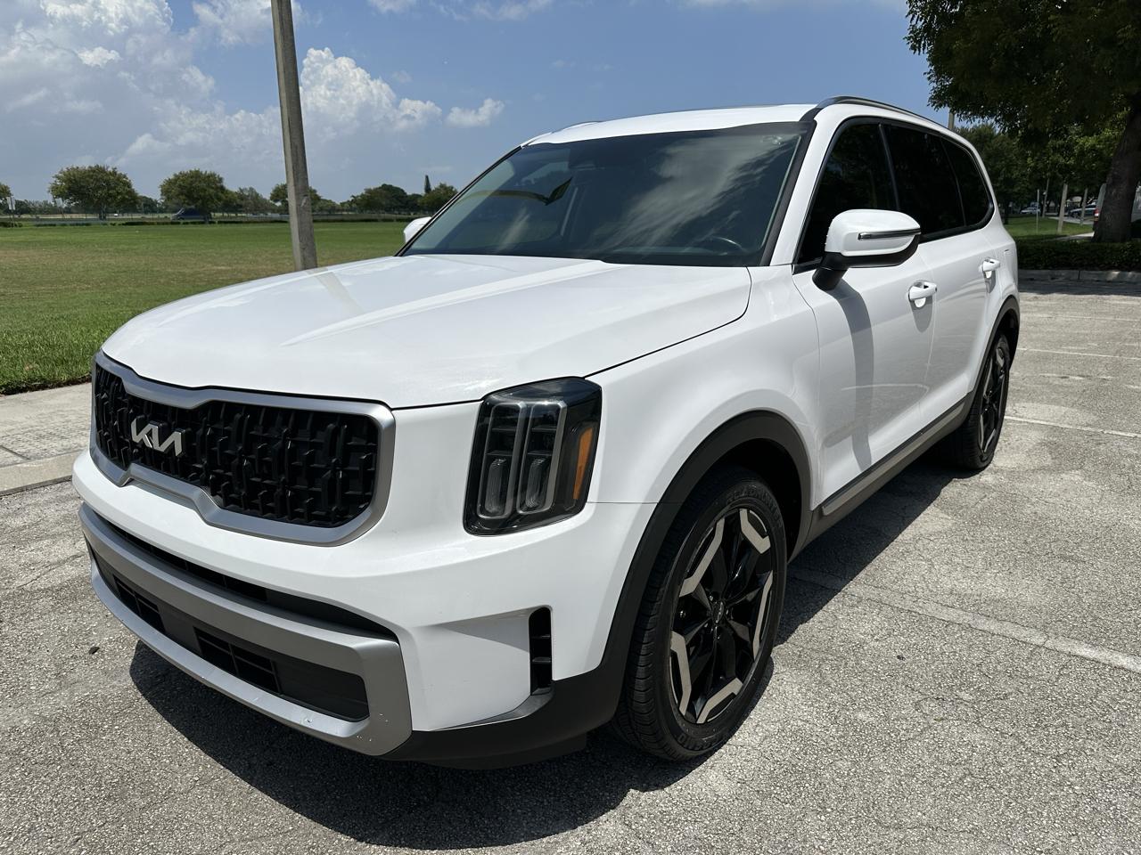 Kia Telluride EX FWD 2024