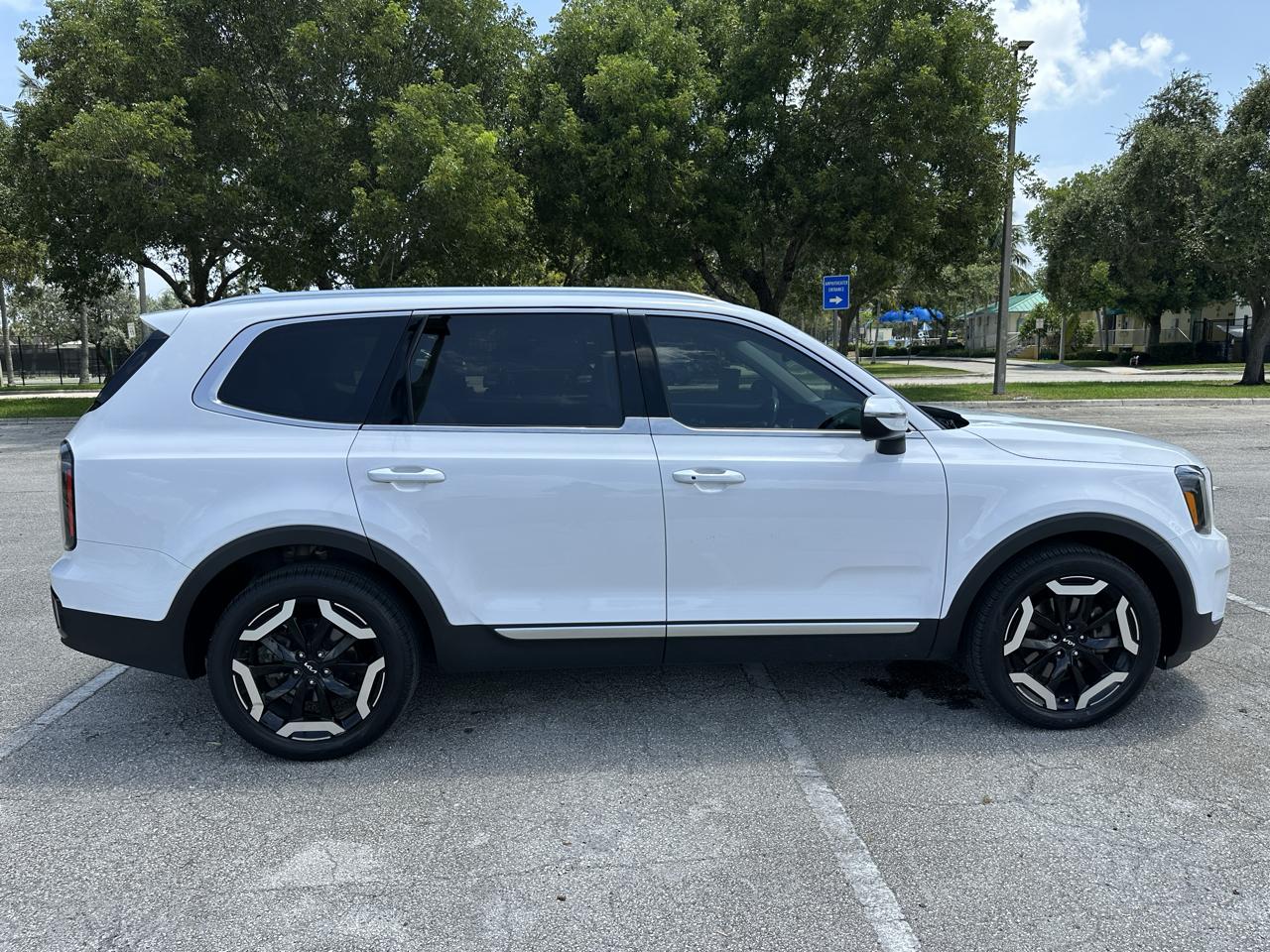 Kia Telluride EX FWD 2024