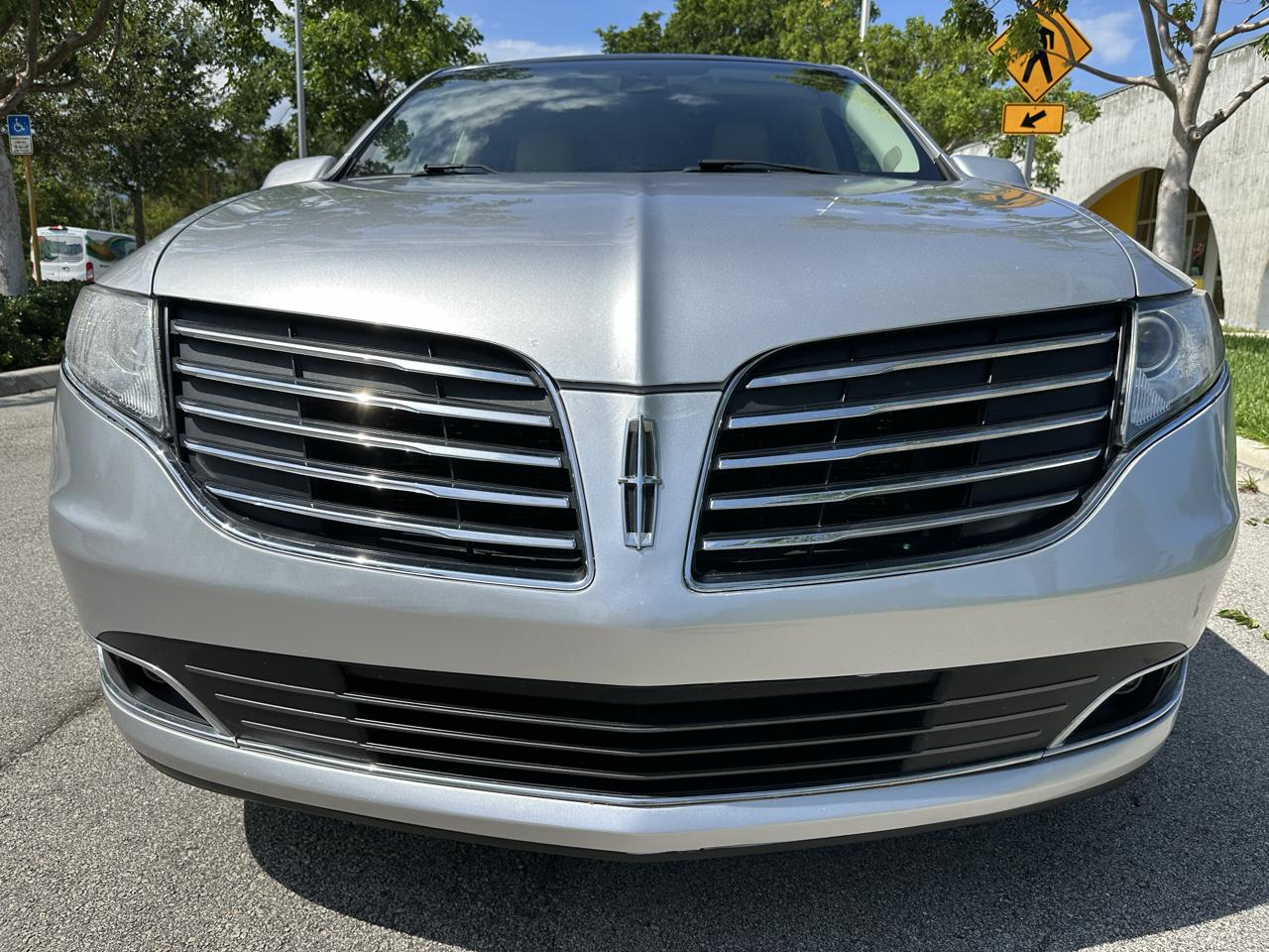 Lincoln MKT 3.5L AWD Standard 2019