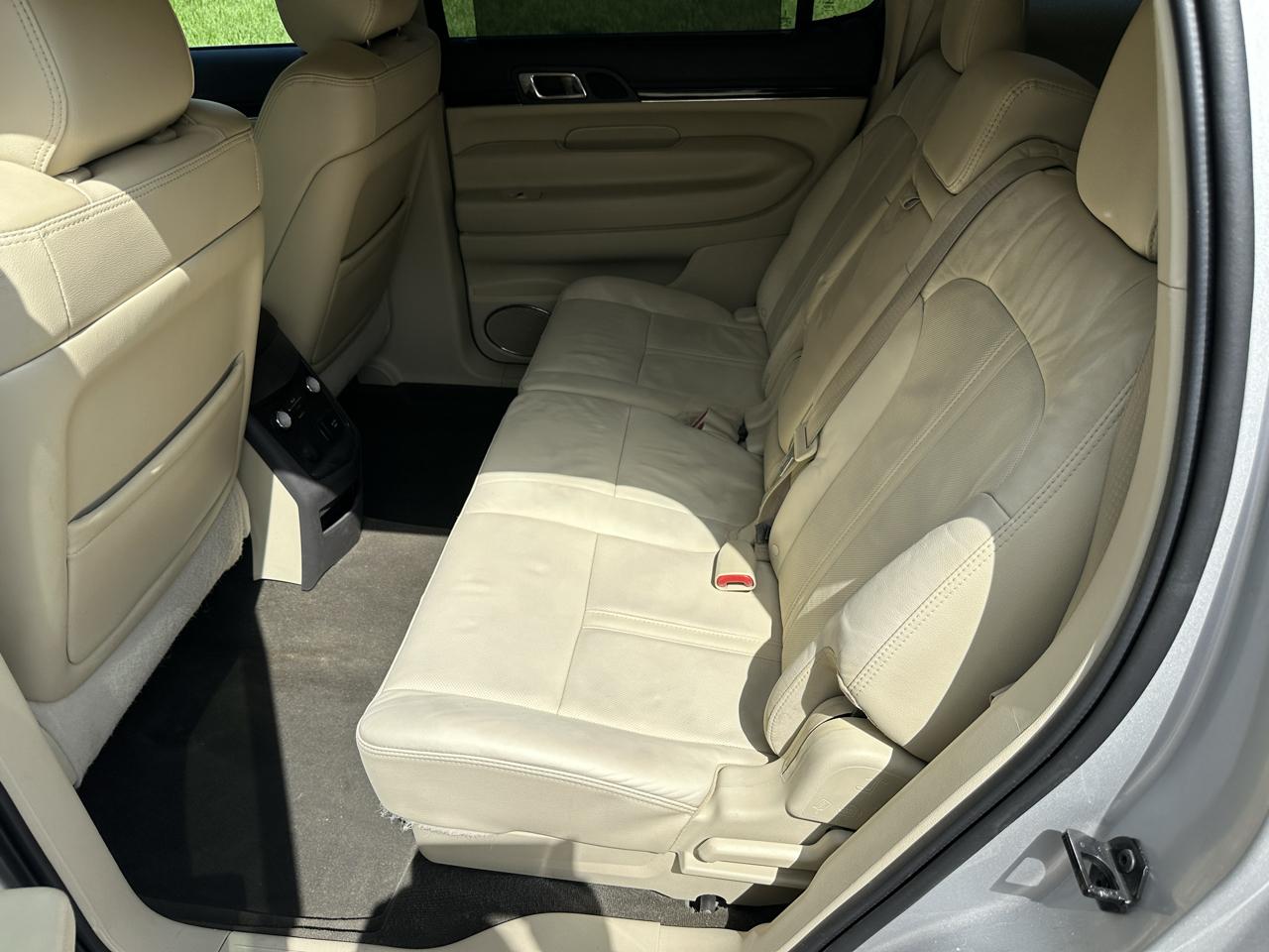 Lincoln MKT 3.5L AWD Standard 2019