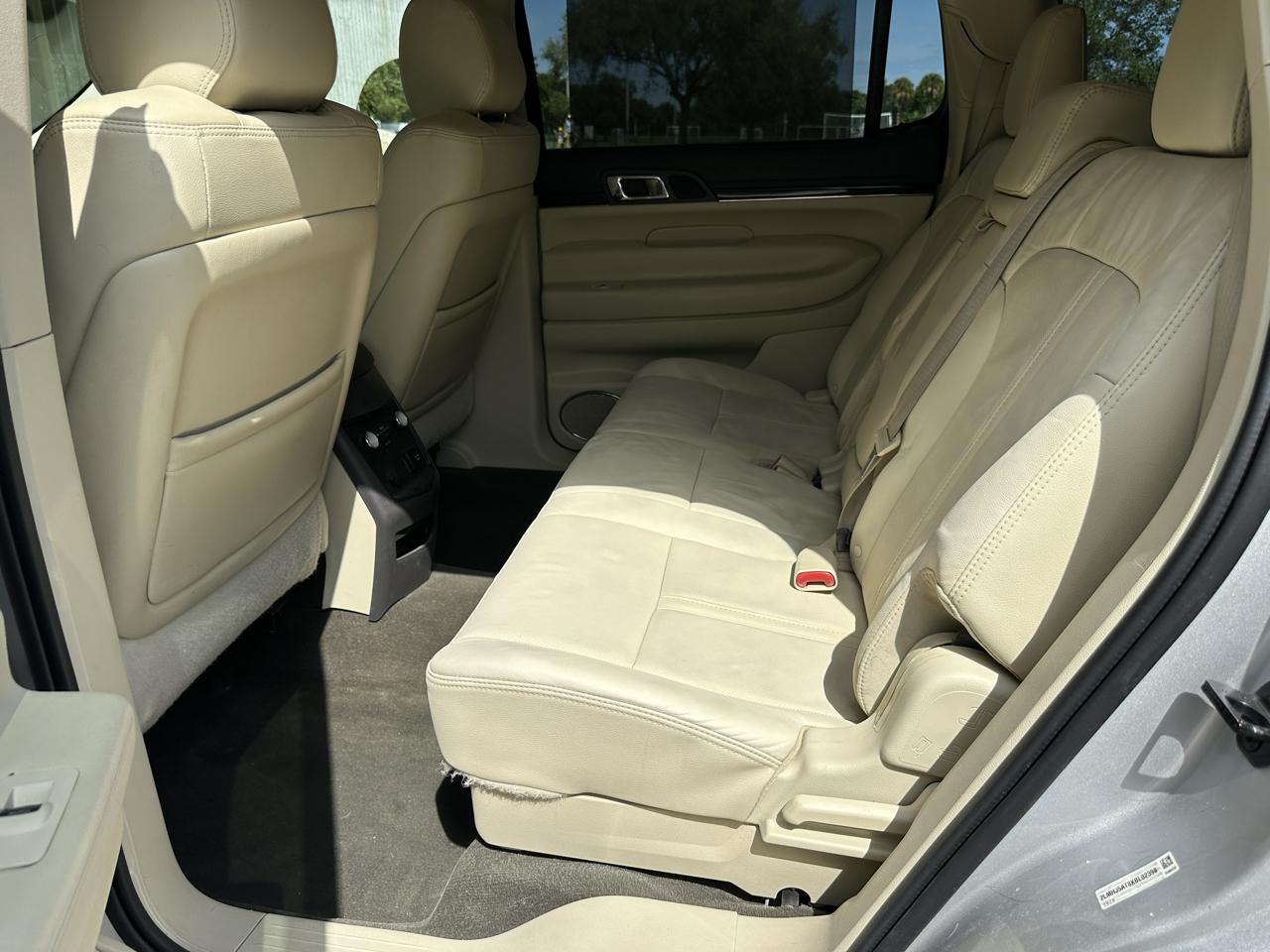 Lincoln MKT 3.5L AWD Standard 2019