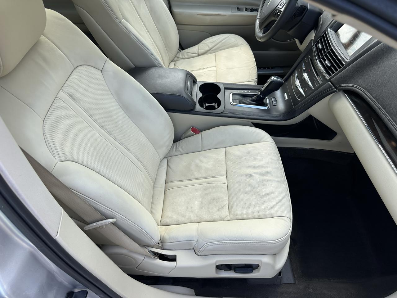 Lincoln MKT 3.5L AWD Standard 2019