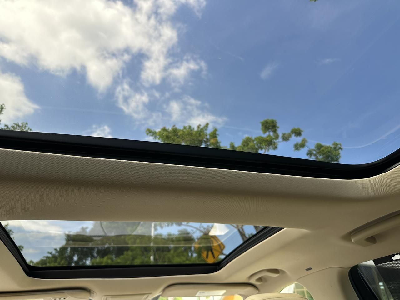 Lincoln MKT 3.5L AWD Standard 2019