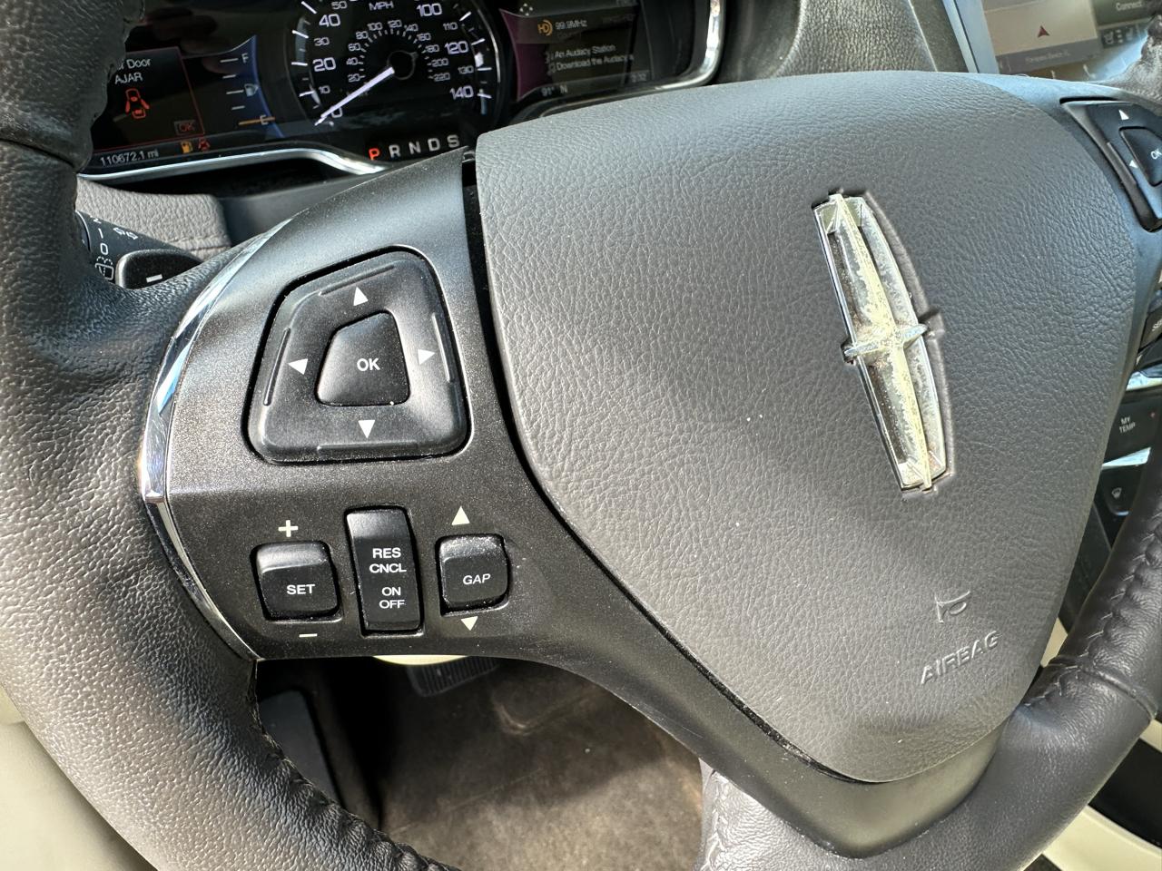 Lincoln MKT 3.5L AWD Standard 2019