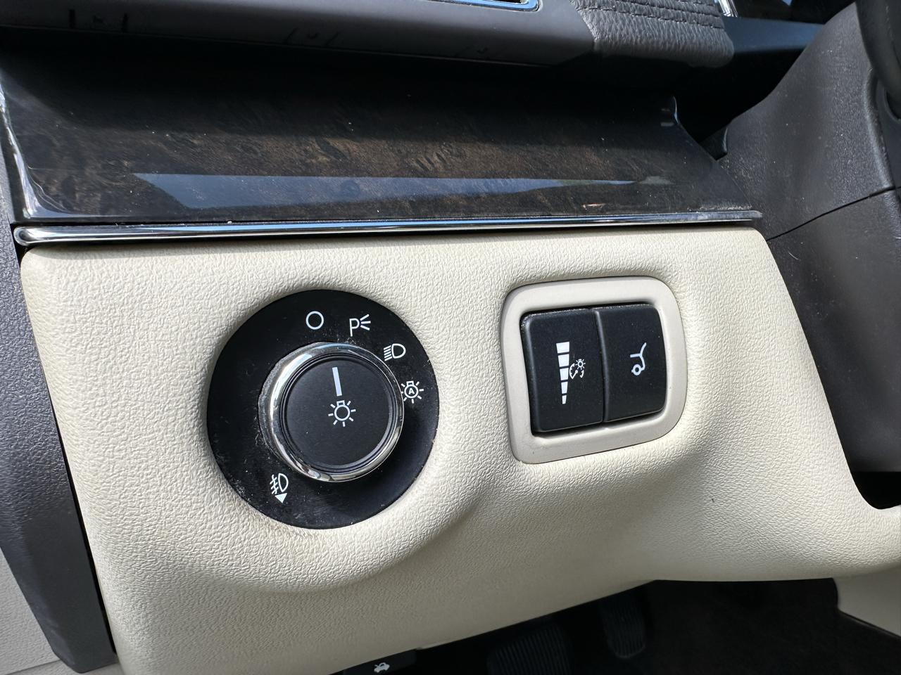 Lincoln MKT 3.5L AWD Standard 2019