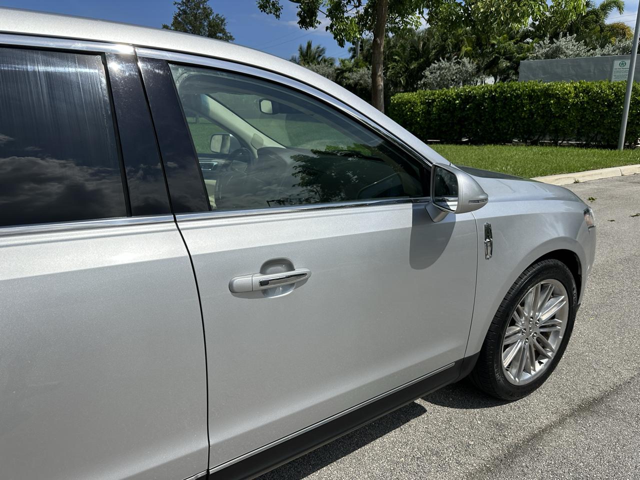 Lincoln MKT 3.5L AWD Standard 2019