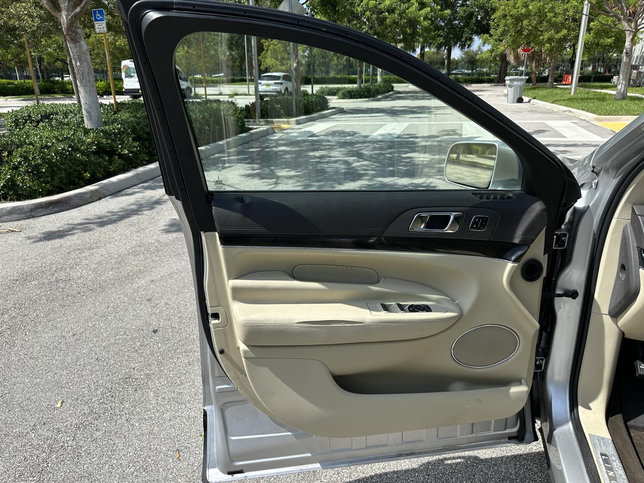 Lincoln MKT 3.5L AWD Standard 2019