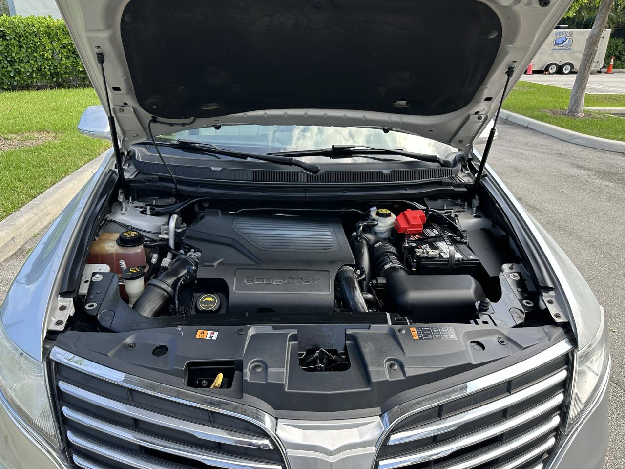 Lincoln MKT 3.5L AWD Standard 2019