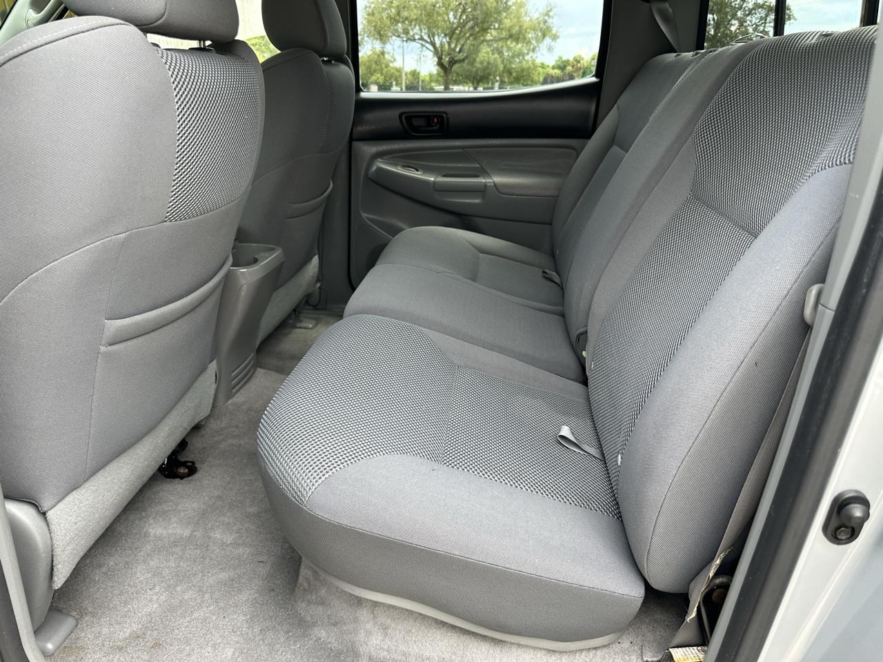 Toyota Tacoma Double 141" PreRunner Auto (Natl) 2006