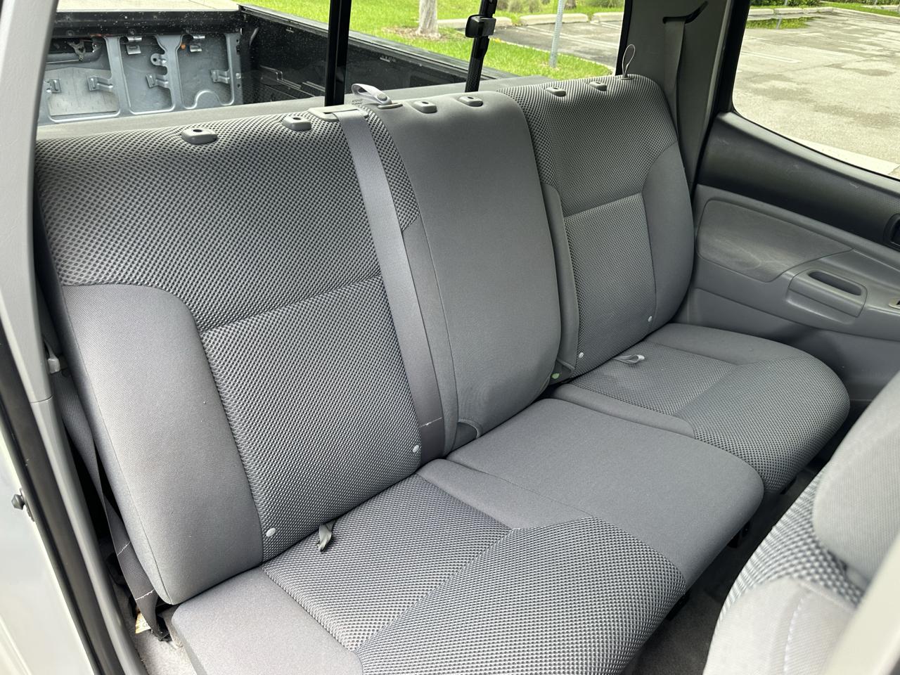 Toyota Tacoma Double 141" PreRunner Auto (Natl) 2006