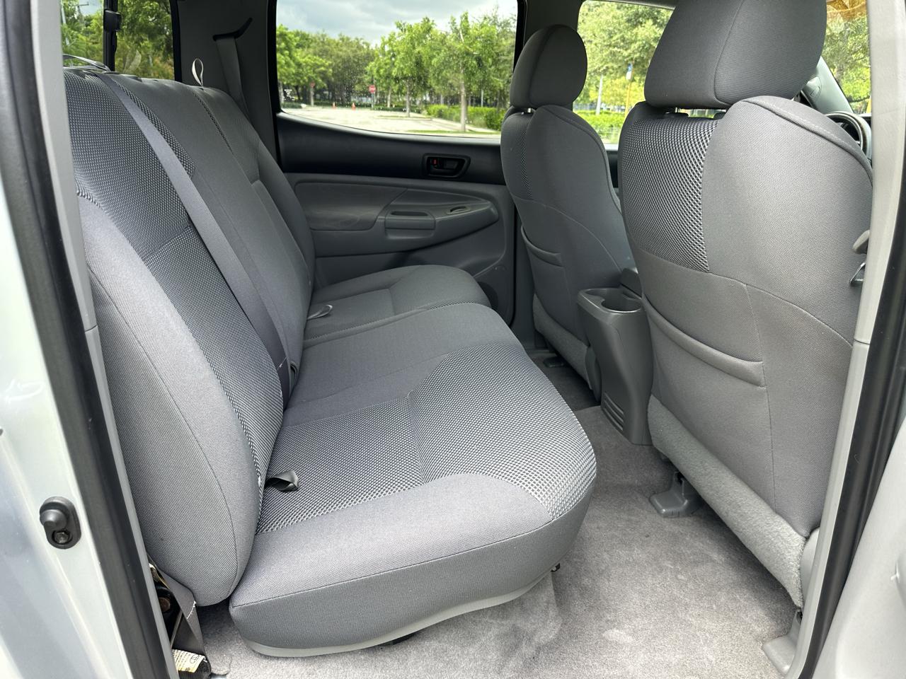 Toyota Tacoma Double 141" PreRunner Auto (Natl) 2006