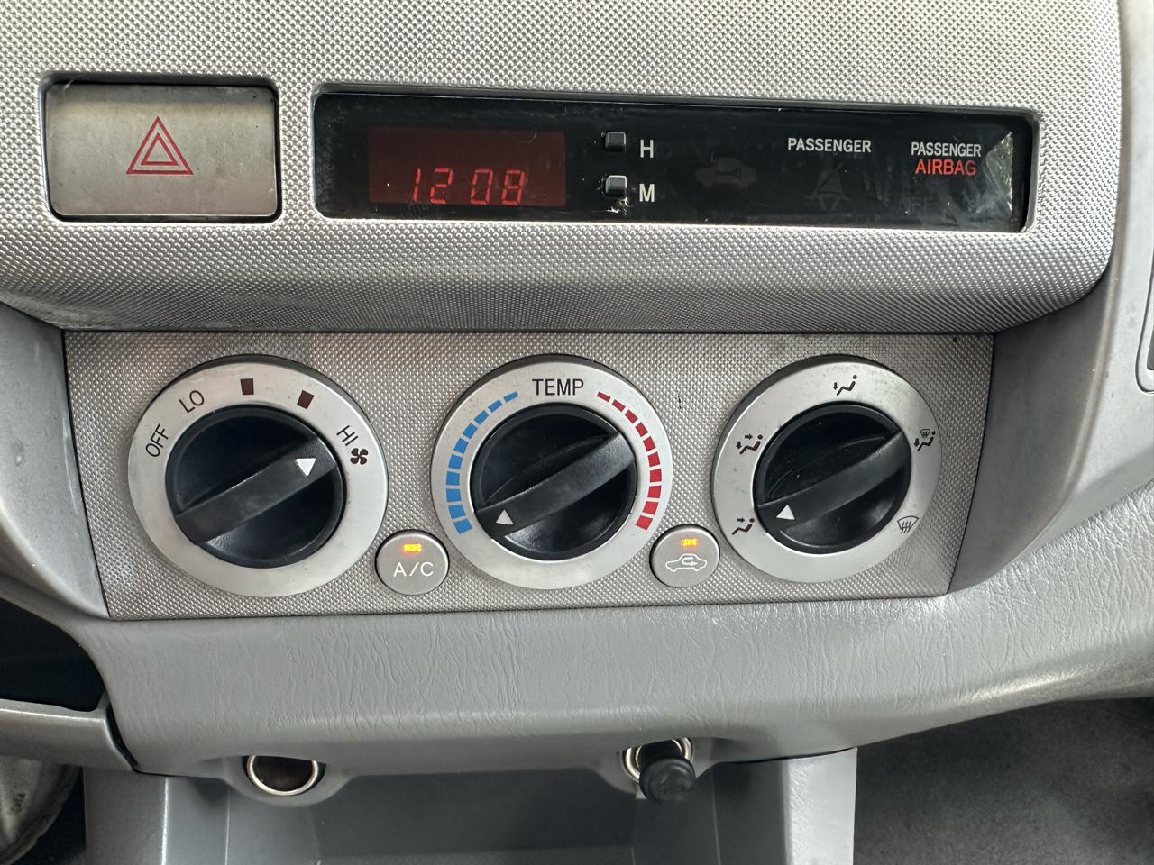 Toyota Tacoma Double 141" PreRunner Auto (Natl) 2006