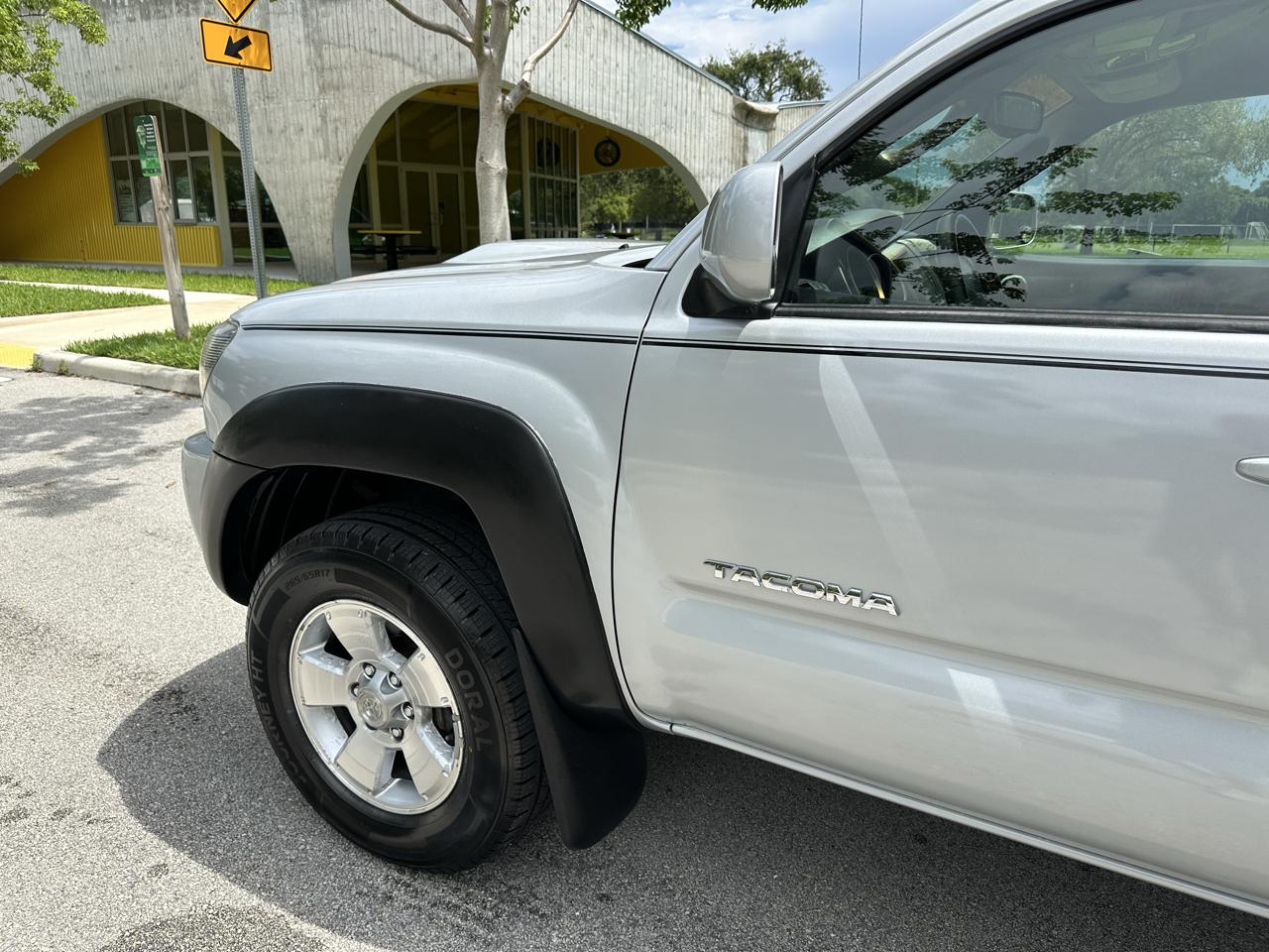 Toyota Tacoma Double 141" PreRunner Auto (Natl) 2006