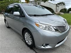 2016 Toyota Sienna 
