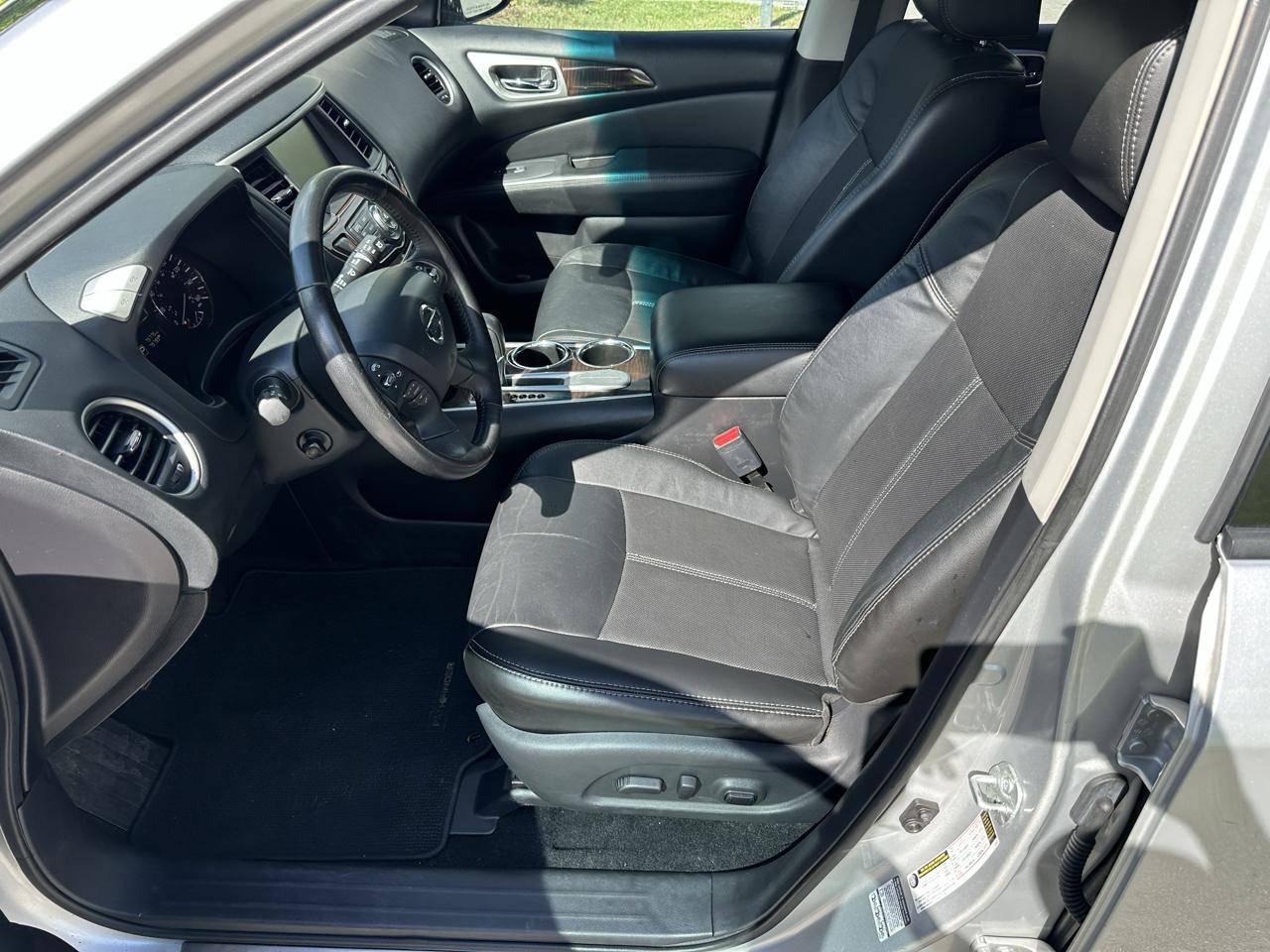 Nissan Pathfinder 2WD 4dr Platinum Hybrid 2014