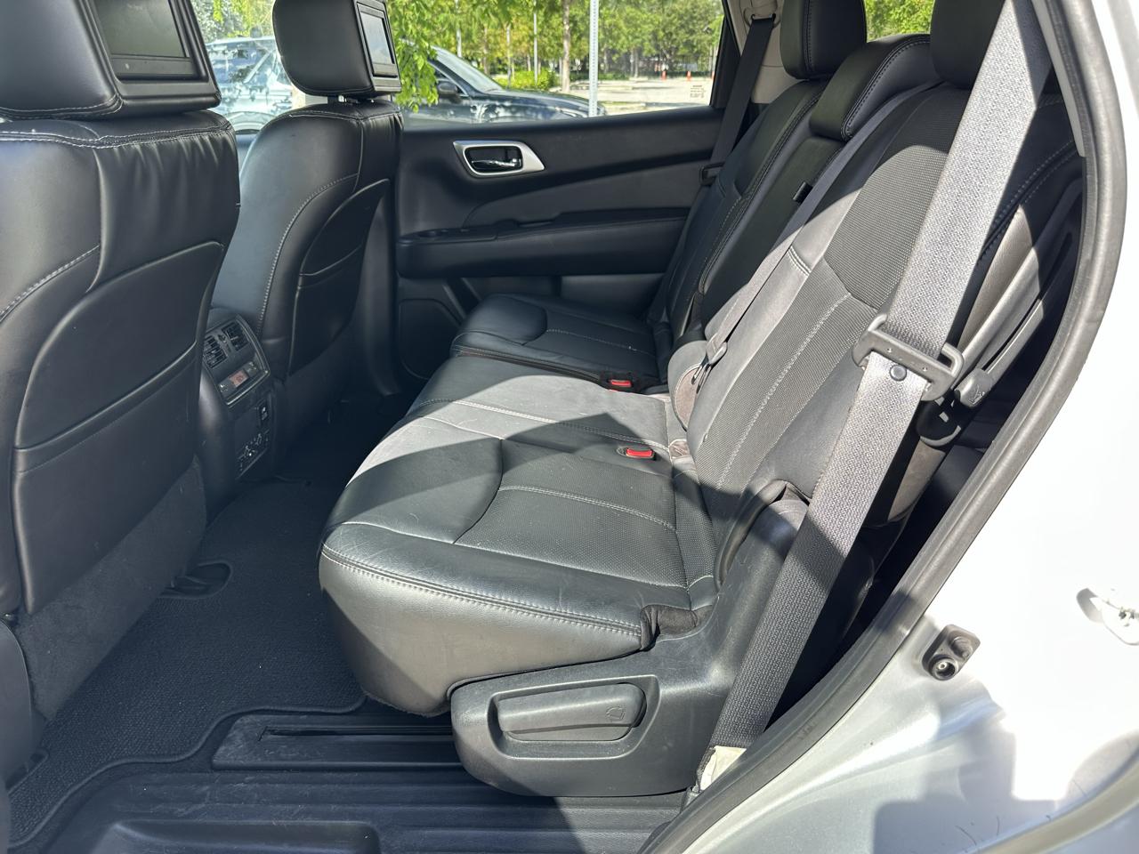 Nissan Pathfinder 2WD 4dr Platinum Hybrid 2014