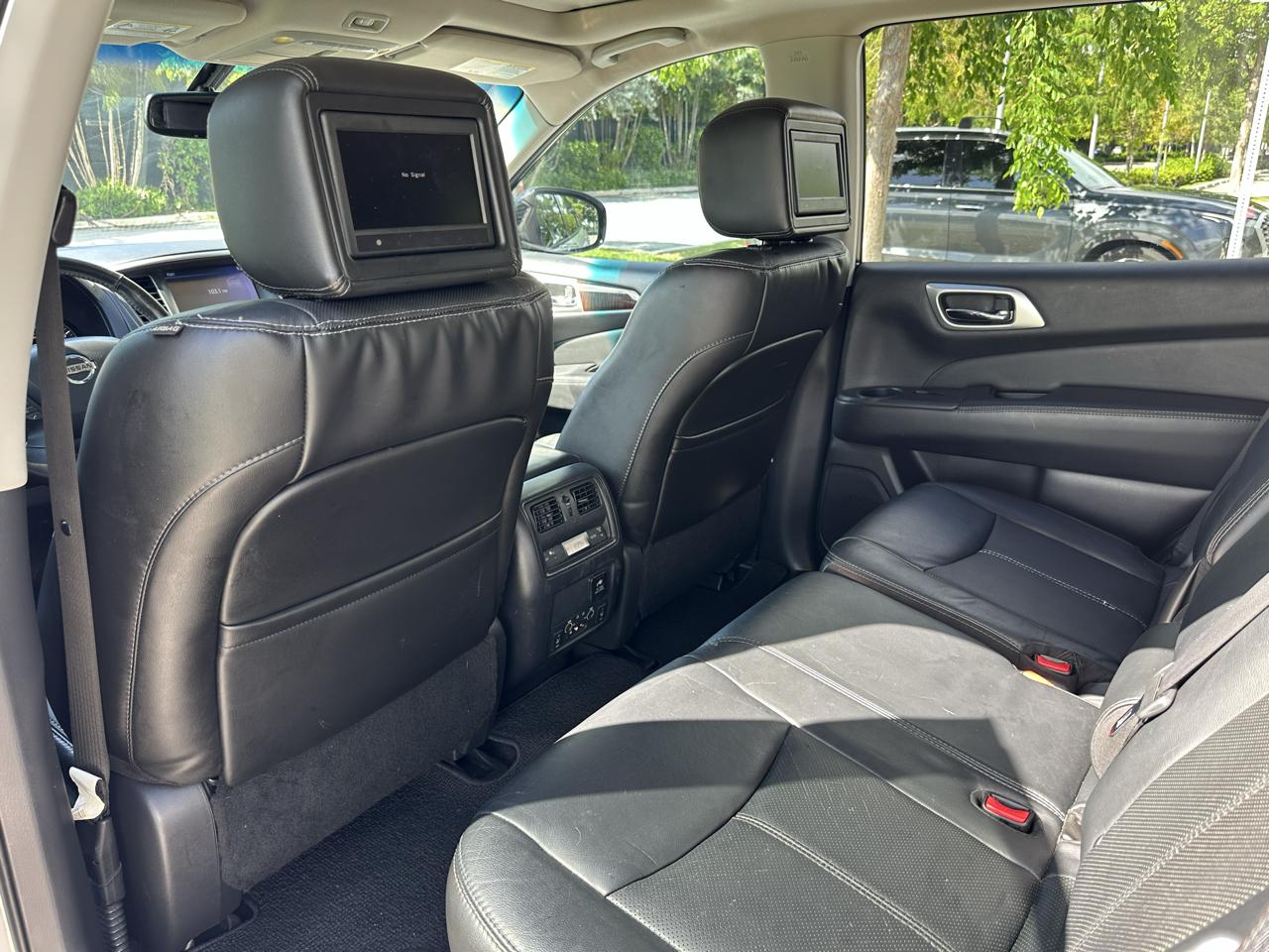 Nissan Pathfinder 2WD 4dr Platinum Hybrid 2014