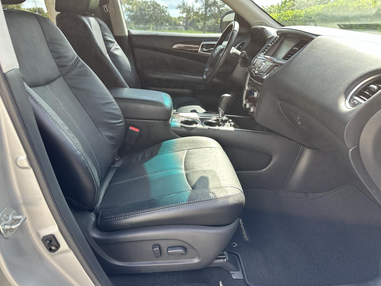 Nissan Pathfinder 2WD 4dr Platinum Hybrid 2014