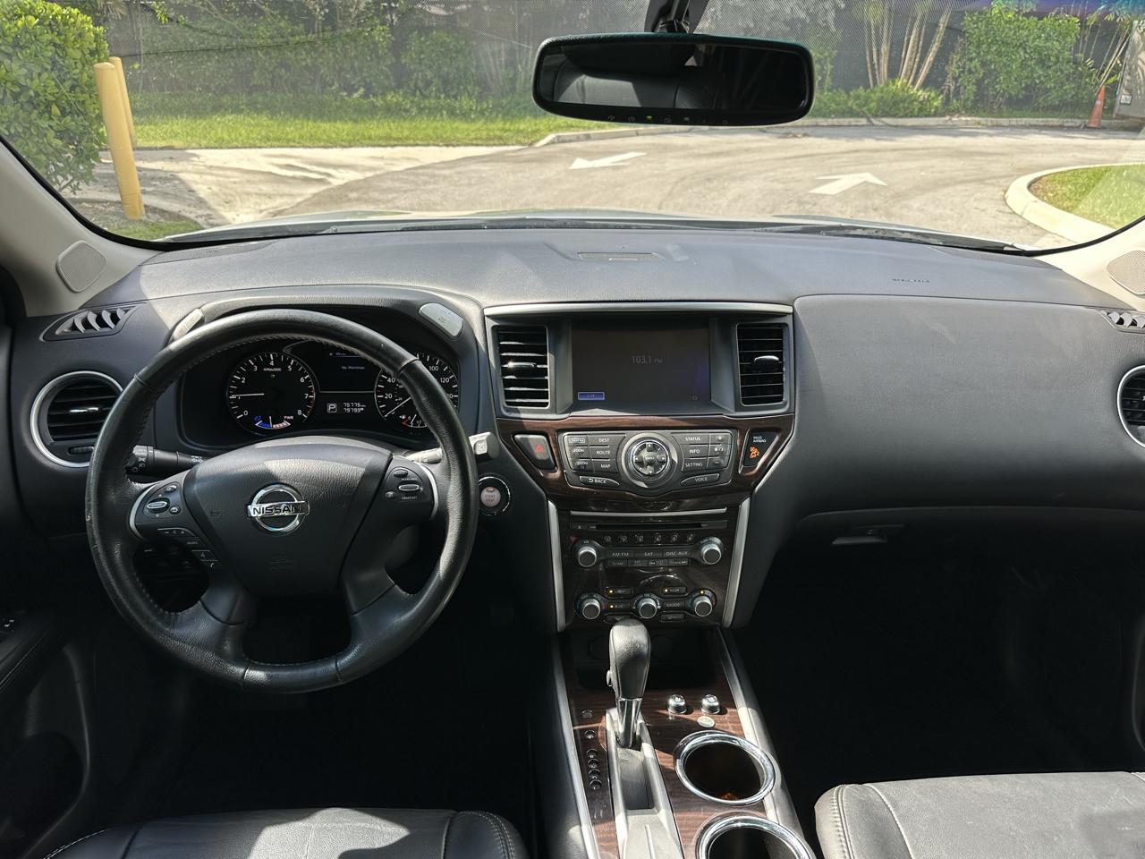 Nissan Pathfinder 2WD 4dr Platinum Hybrid 2014