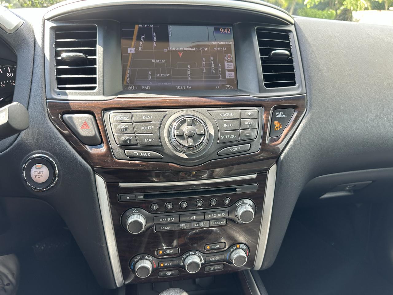Nissan Pathfinder 2WD 4dr Platinum Hybrid 2014