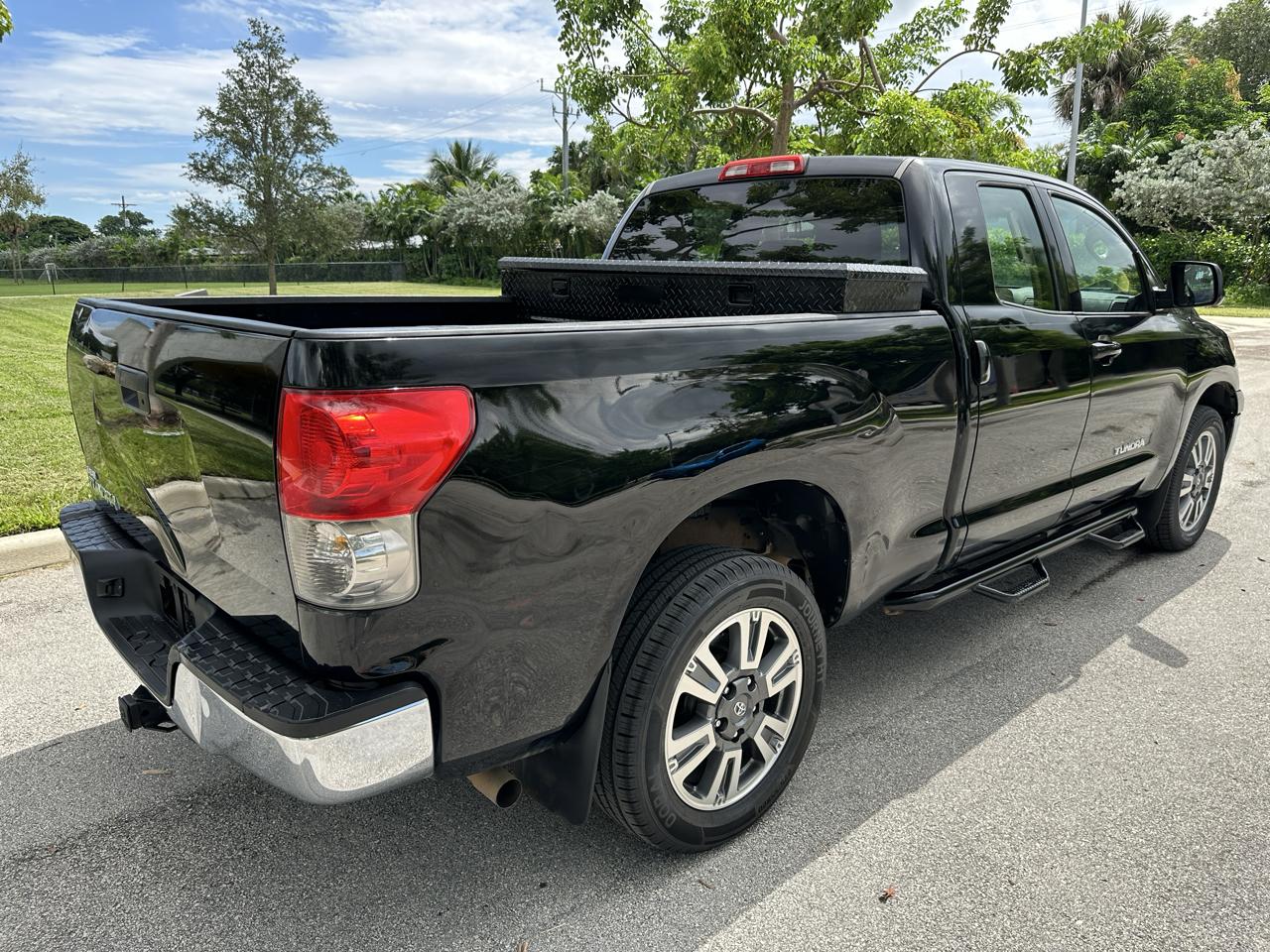 Toyota Tundra 2WD Truck Dbl 4.0L V6 5-Spd AT SR5 (Natl) 2008