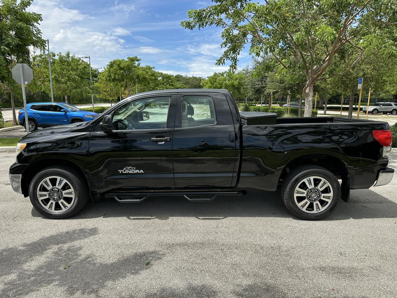 Toyota Tundra 2WD Truck Dbl 4.0L V6 5-Spd AT SR5 (Natl) 2008