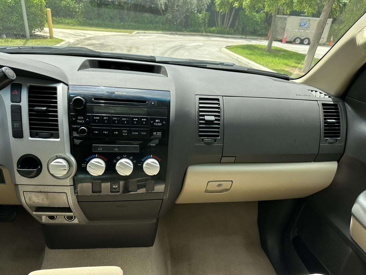 Toyota Tundra 2WD Truck Dbl 4.0L V6 5-Spd AT SR5 (Natl) 2008