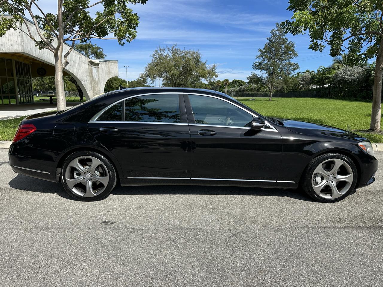 Mercedes-Benz S-Class 4dr Sdn S 550 RWD 2015