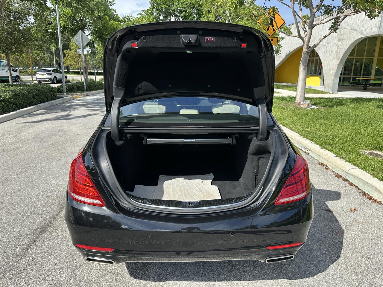 Mercedes-Benz S-Class 4dr Sdn S 550 RWD 2015