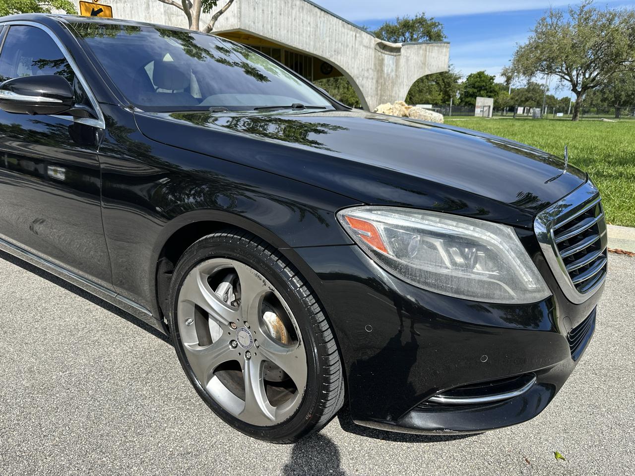 Mercedes-Benz S-Class 4dr Sdn S 550 RWD 2015