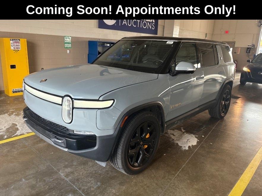 2023 Rivian R1S