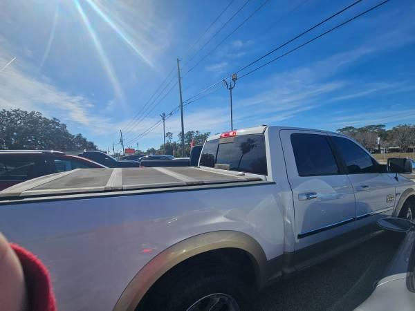 RAM 1500 ST Crew Cab 2WD 2011