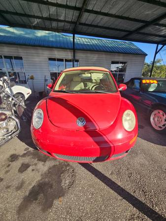 Volkswagen New Beetle 2.5L Convertible 2006