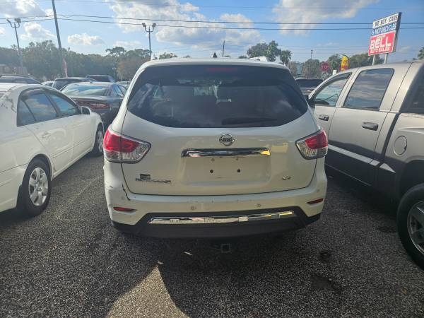 Nissan Pathfinder S 2WD 2016