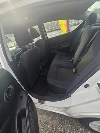 Nissan Versa 1.6 S Sedan 2012