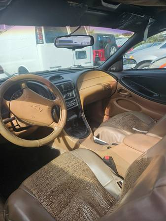 Ford Mustang GT convertible 1996