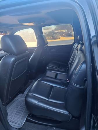 Chevrolet Avalanche LTZ 4WD 2012