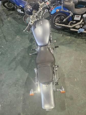 Suzuki VS1400  2005