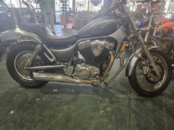 Suzuki VS1400  2005