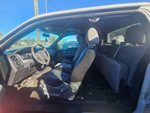 Ford F-150 XLT SuperCab 8-ft. Bed 4WD 2013