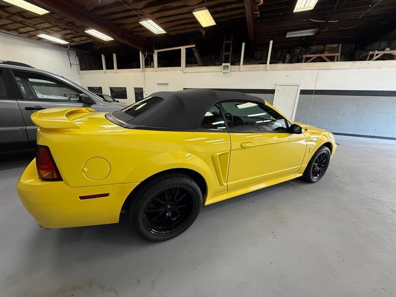 Ford Mustang Cobra Convertible 2001