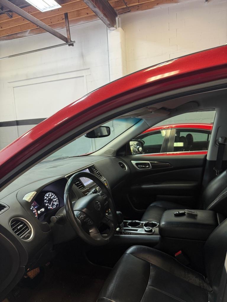 Nissan Pathfinder SL 4WD 2015